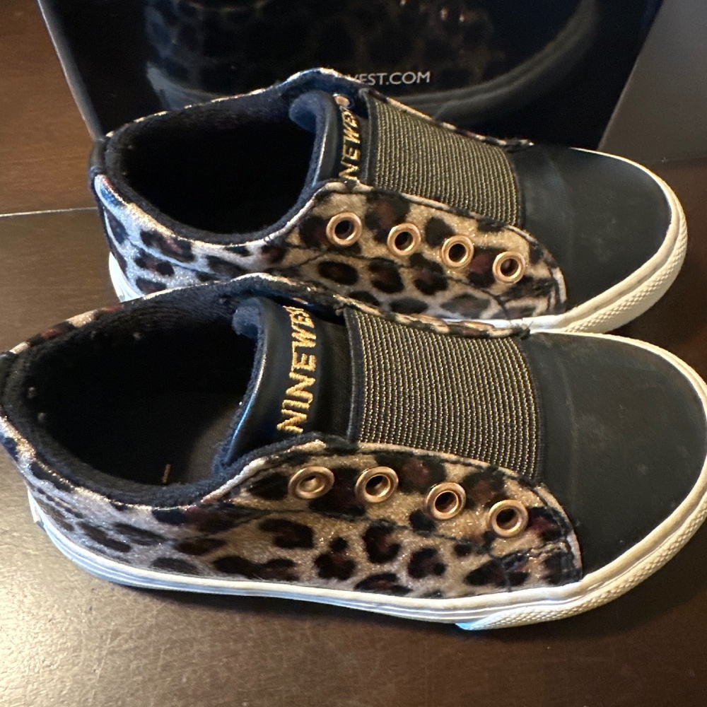 Girls Shoes